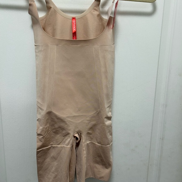 SPANX OnCore Open-Bust Mid-Thigh Bodysuit  Sculpt Shaper Level 3 Compression - Picture 8 of 11